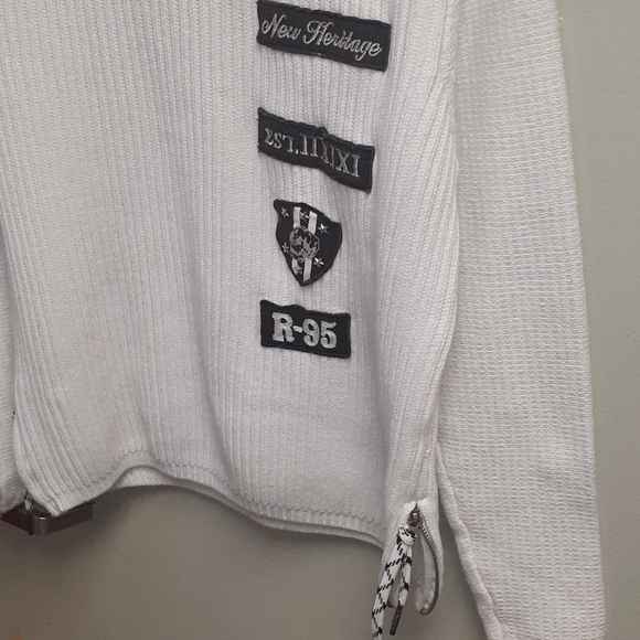 Sweater - Picture 3 of 4